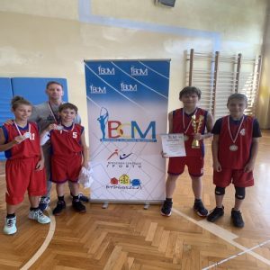 Złote medale chłopców w koszykówce 3×3
